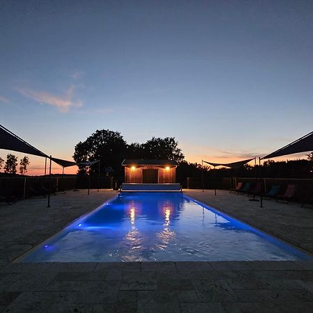 Gites Du Domaine De La Gauderie Sanilhac  Esterno foto